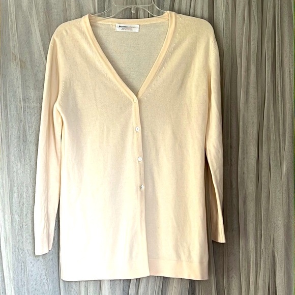 ⭐️ Johnston’s Cashmere long sleeve 100% cashmere cream cardigan EU size 34 - Picture 1 of 11
